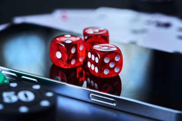 Live dealer conducting draw Live dealer conducting Erek Erek draw on sahamtoto slot